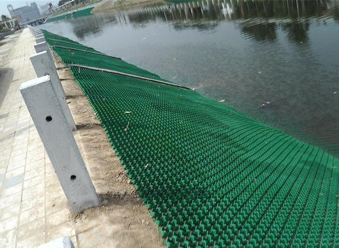 防渗膜在土壤修复及环境保护中的作用 - 山东领翔新材料有限公司